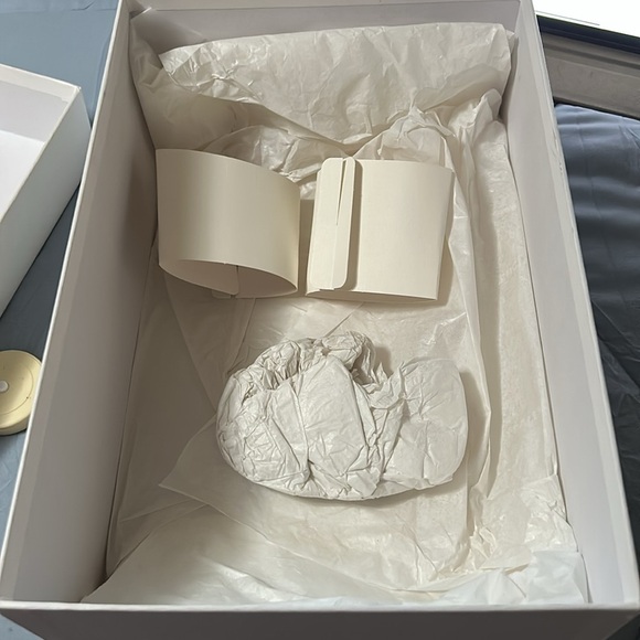 Balenciaga empty box and dust bag - Picture 4 of 10